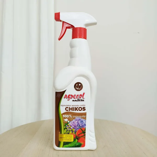 Naturalny  stymulator wzrostu roślin Chikos